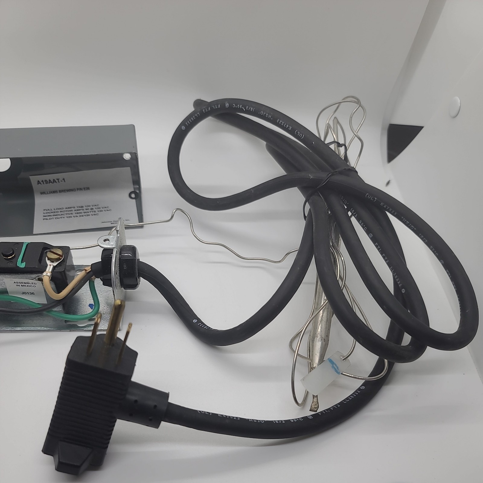 Johnson Controls A19AAT-1 Portable Freezer Temperature Thermostat Controller