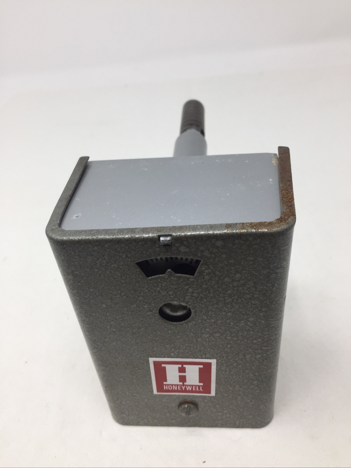 Sid Harvey Honeywell Hot Water Control Model 444A 3/4″ Well