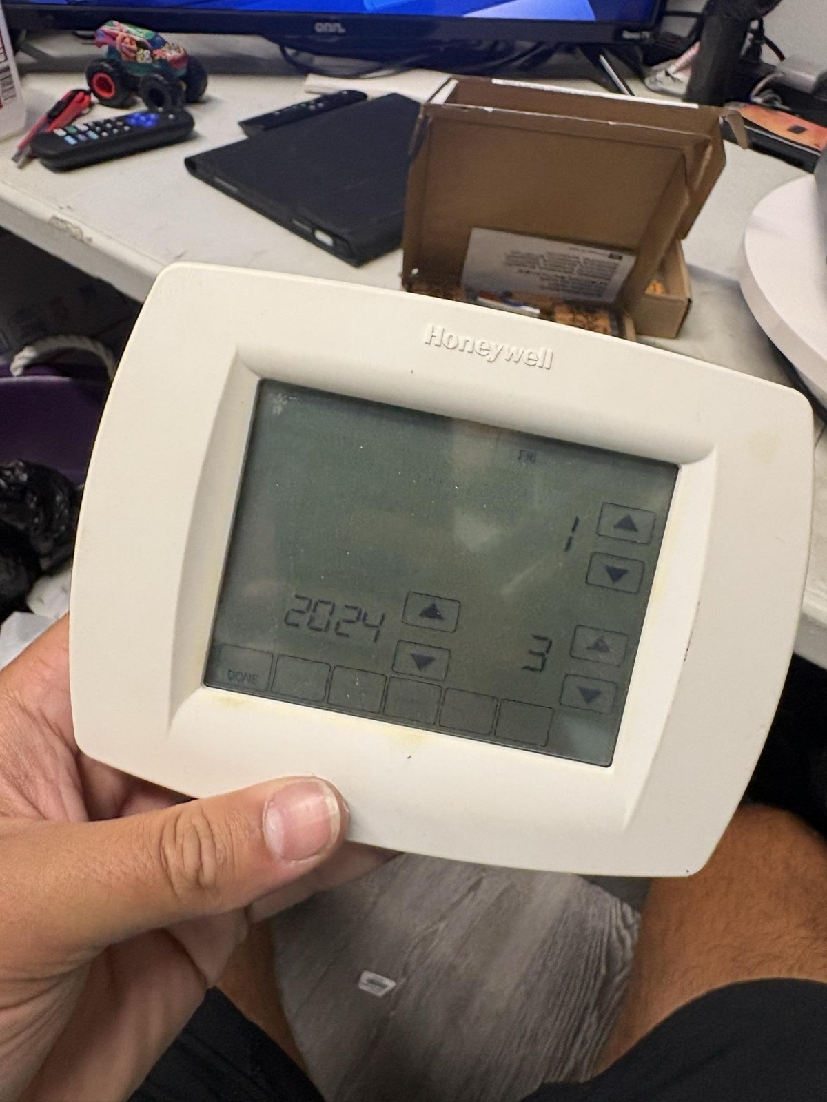 Honeywell TH8320U1008 Programmable Digital Touchscreen Thermostat 24V White HVAC