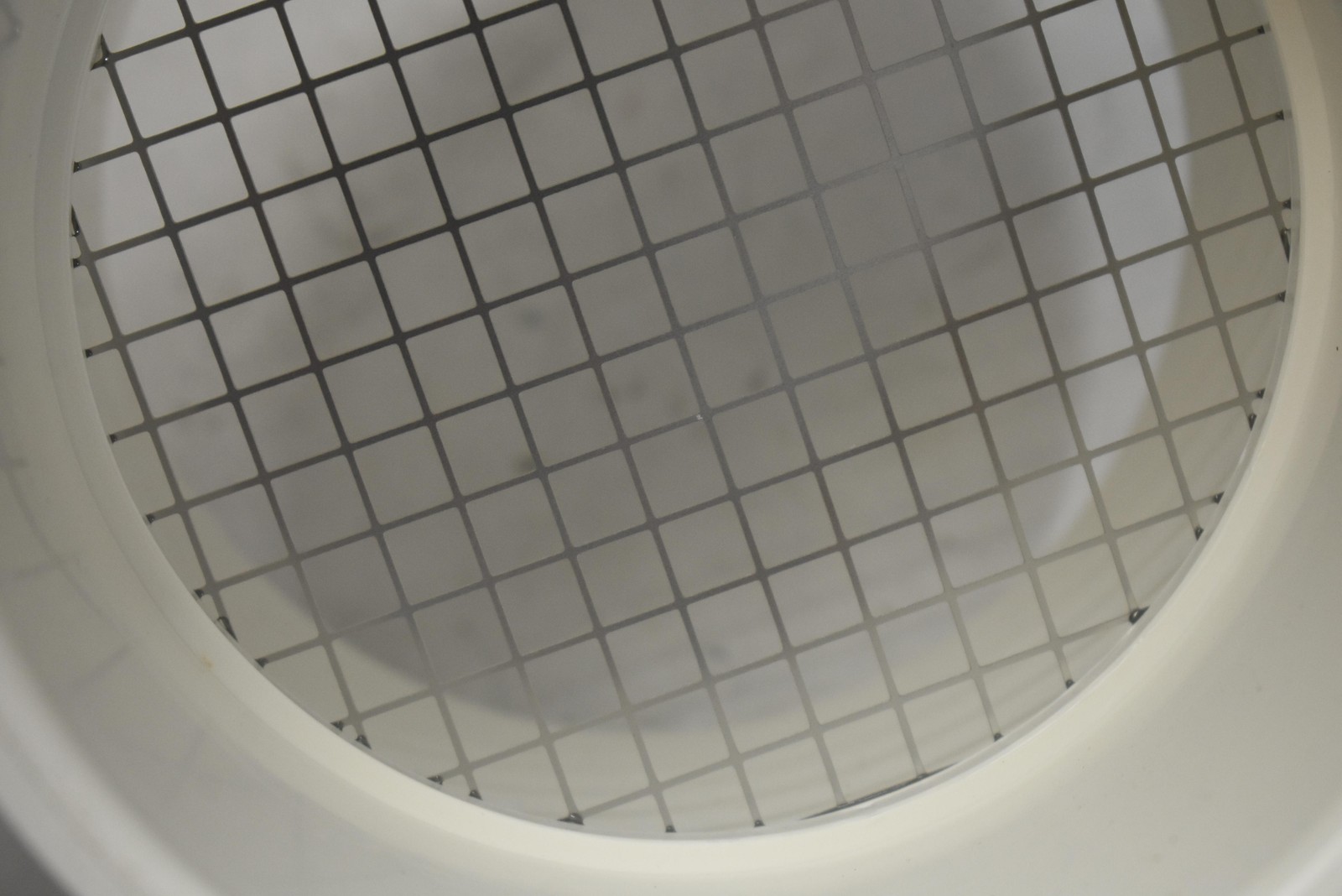 LGQF-LL NEW-PVC 4 Inch White Round Vent Cap PVC Steel Mesh O-Degree HVAC Pipe