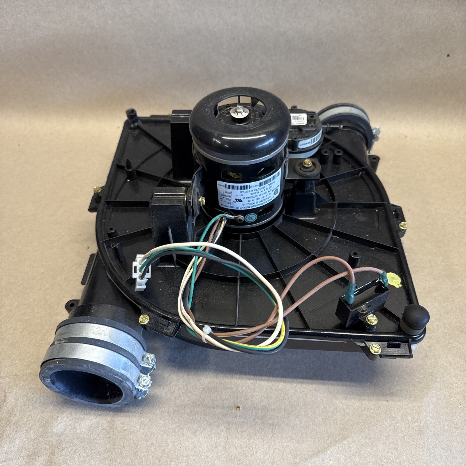 2018 ZHONGSHAN BROAD-OCEAN HC28CQ116 Draft Inducer Motor YDZ-040L22541-01