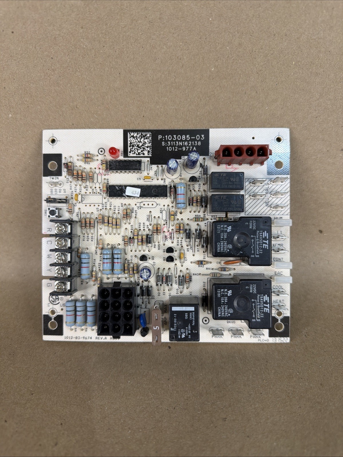LENNOX Furnace Control 103085-03 Circuit Board 1012-977A (A1B2)