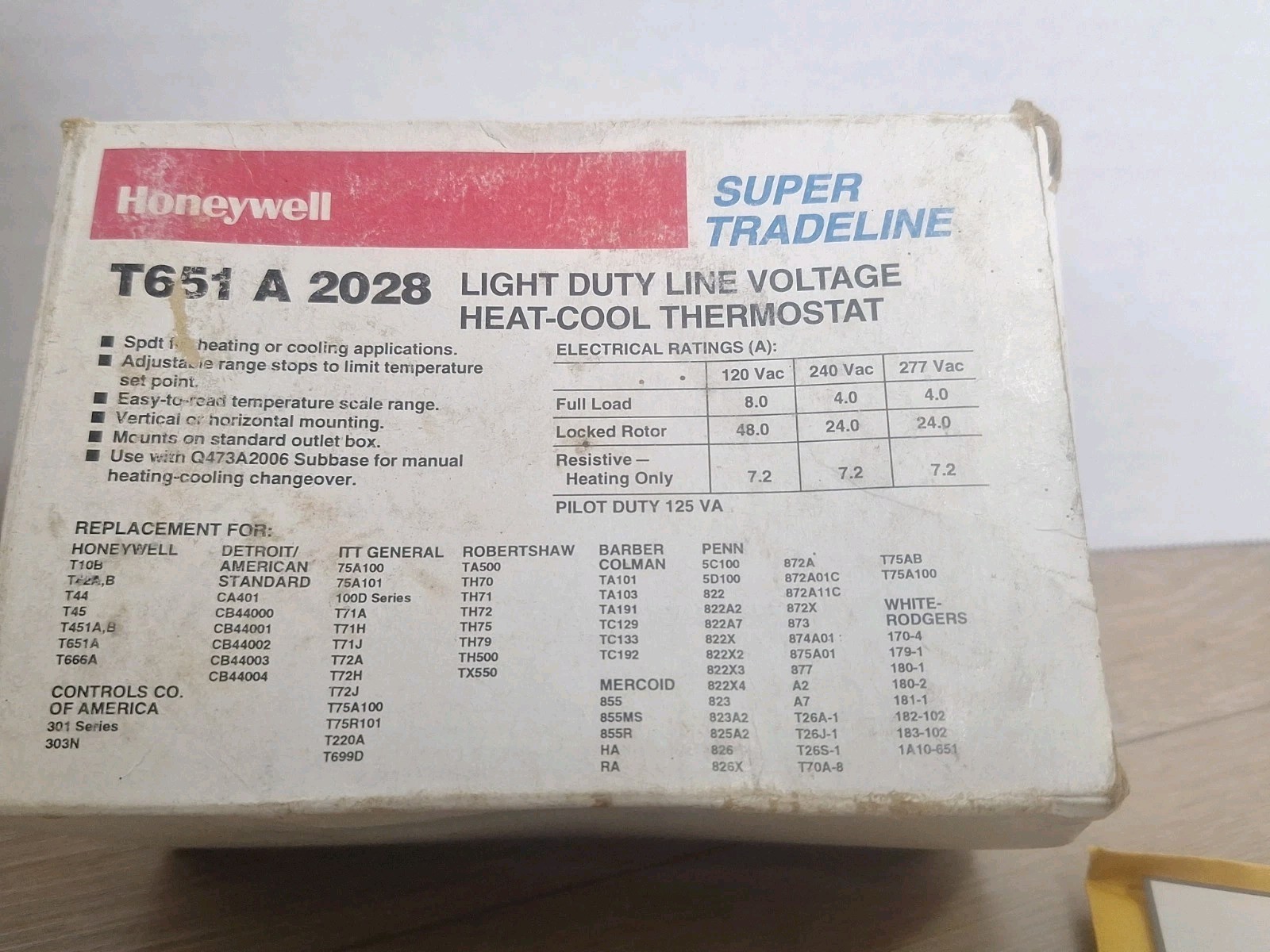 New Honeywell T651 A 2028 / T651A2028 Line Voltage Heat-Cool Thermostat