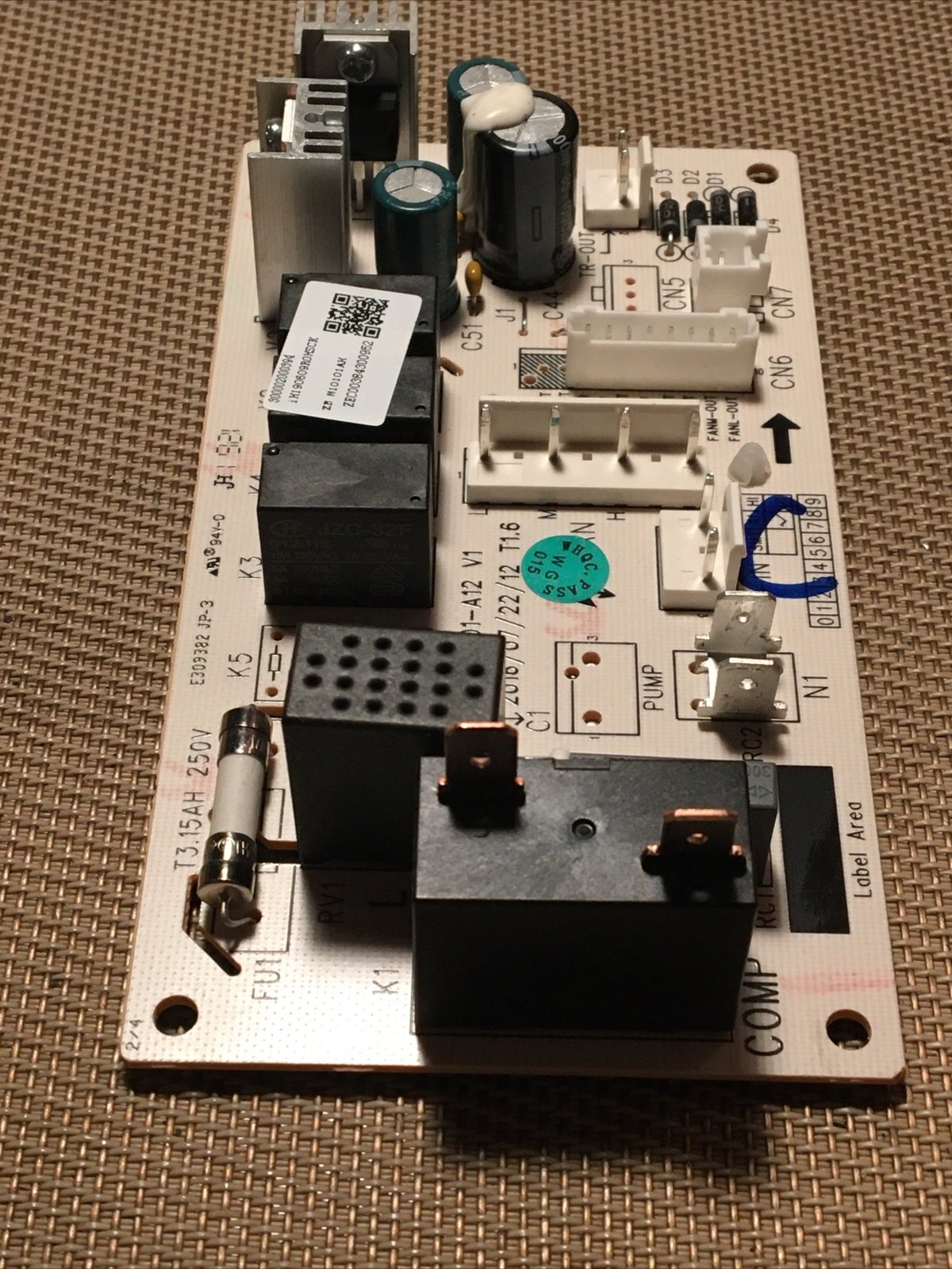 GE Dehumidifier ac model: ADEL45LYL1 Power Supply Board (ZB M10101AH )