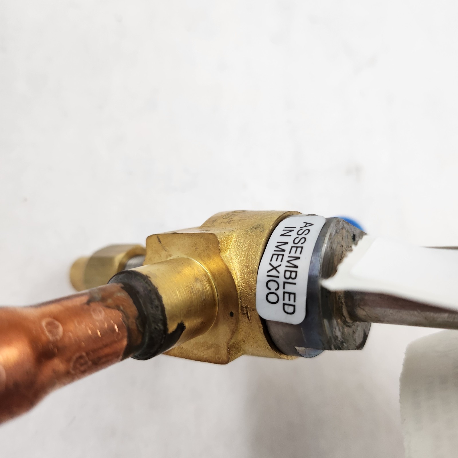 Emerson Flow Control 049188 200RB5T4M 1/2″ ODF Refrigerant Solenoid Valve