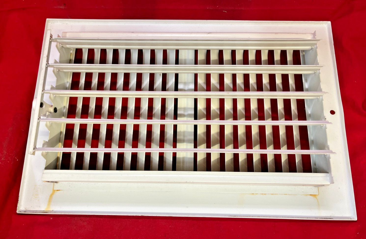 TWO-WAY SIDEWALL /CEILING REGISTER OAD: 11-3/4″X7-3/4″x1″ WHITE COLOR