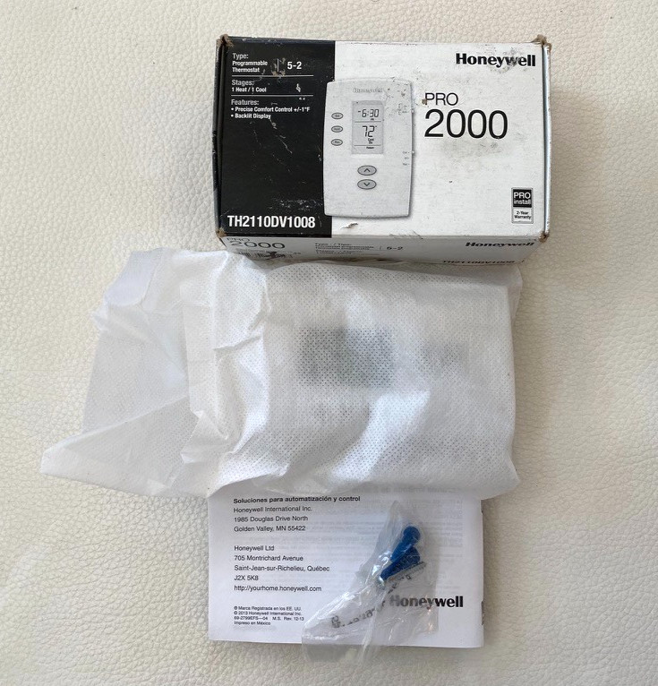 Honeywell Home PRO 2000 Programmable TH2210DV1006 2H/1C, Vertical Thermostat