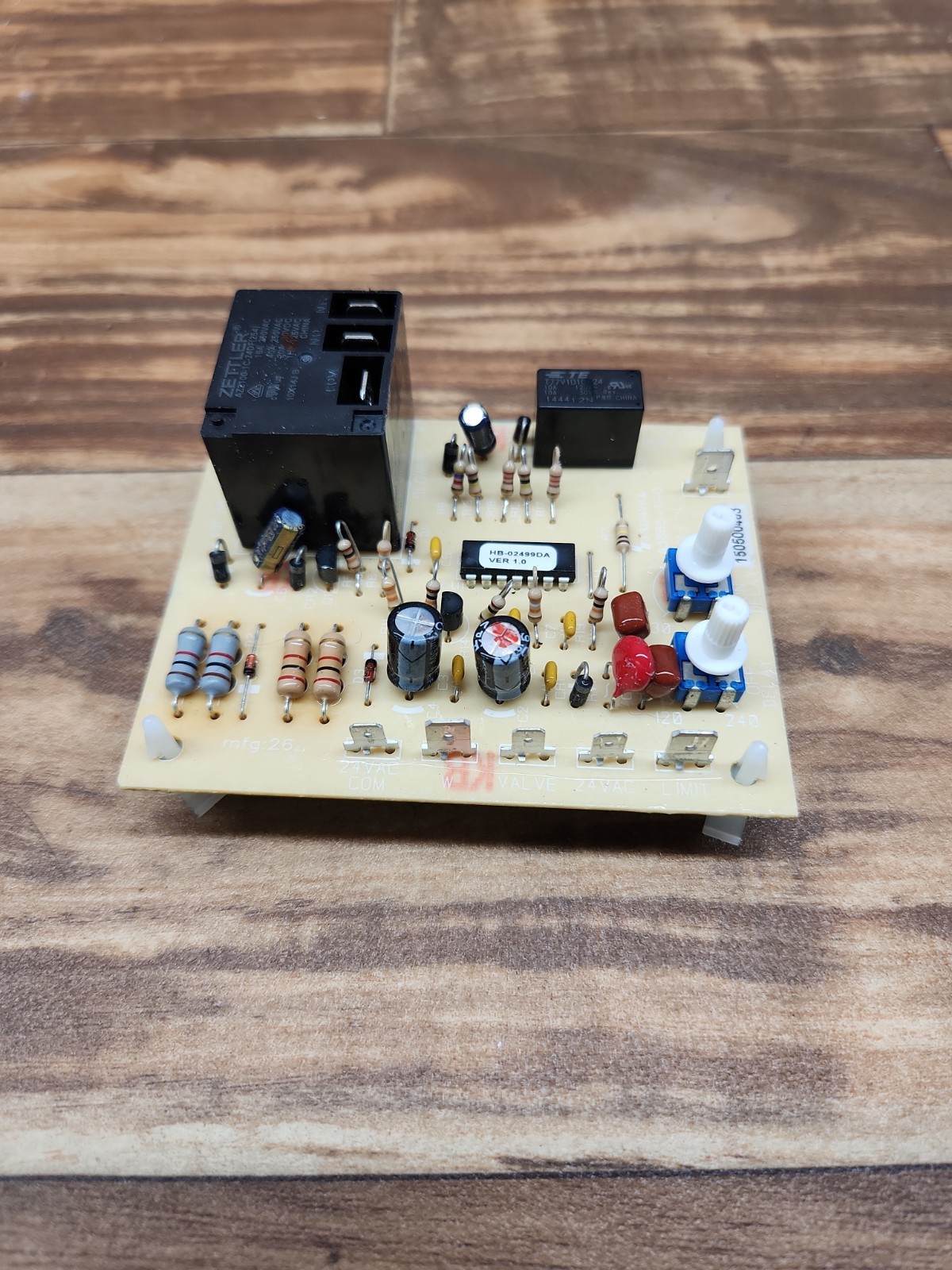 Heatcraft Lennox fan timer control board FTC9-H03 51K46