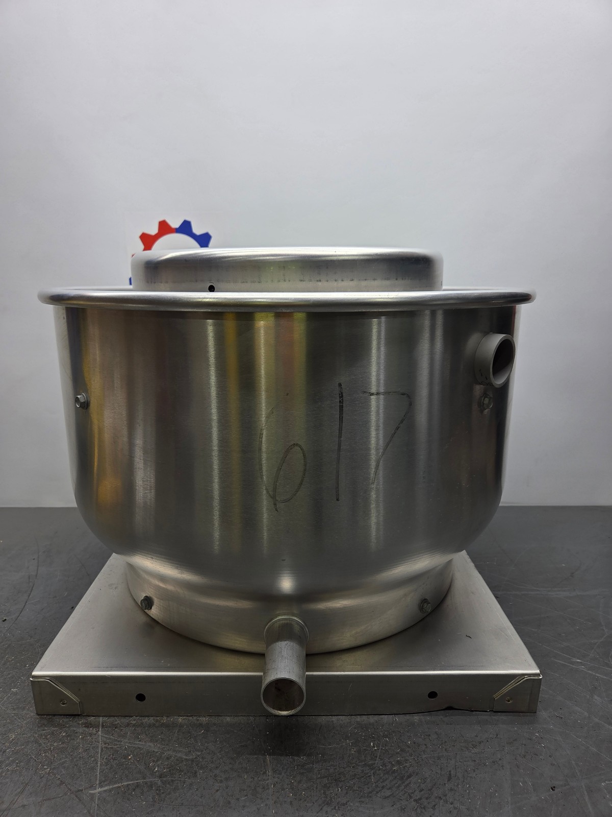 Greenheck / CUE-095-6-V6-1-19-X / 115V / Centrifugal Downblast Exhaust Fan