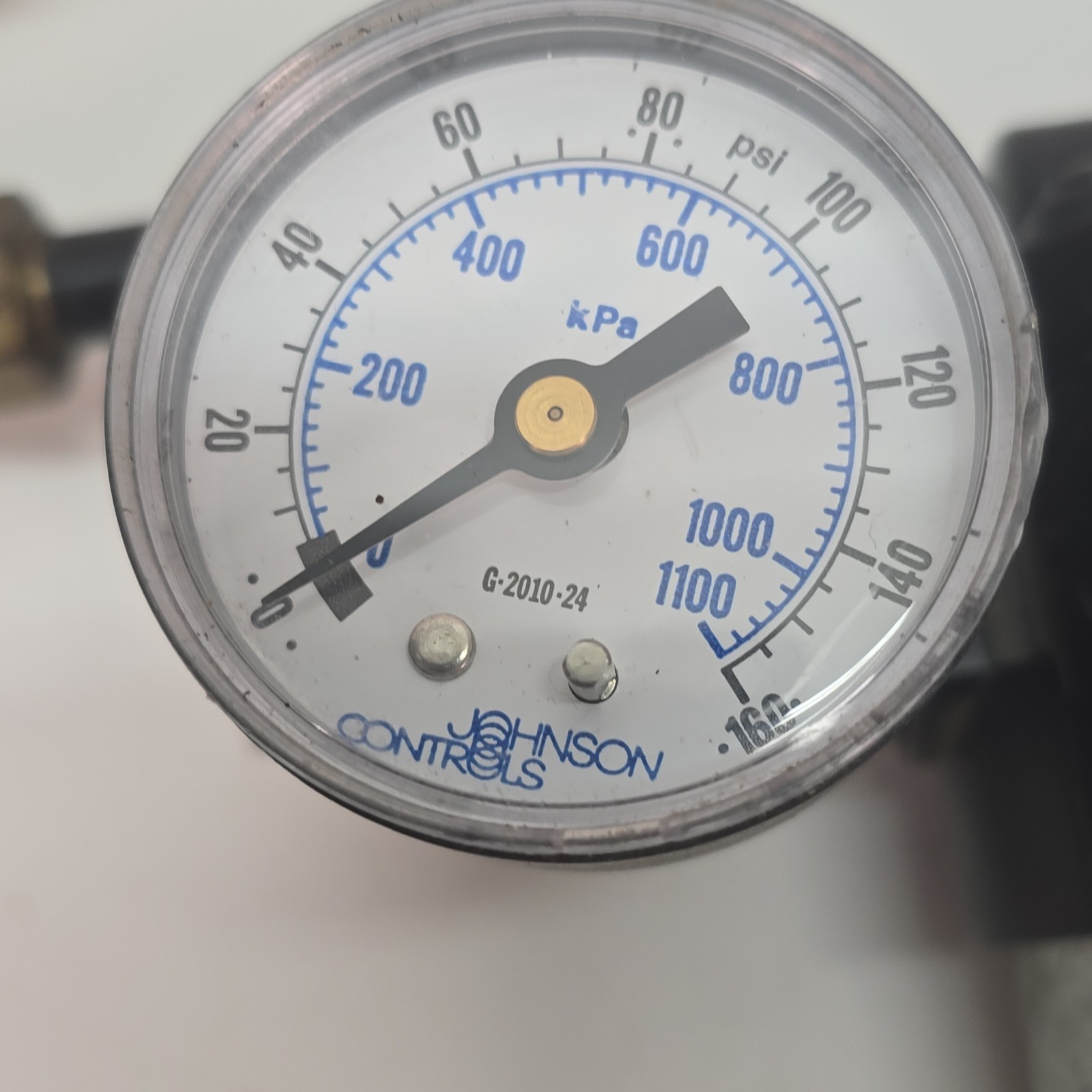 JOHNSON CONTROLS Coalesing Filter A-4000-1049 G-2010-24 Pressure Gauge & Bypass