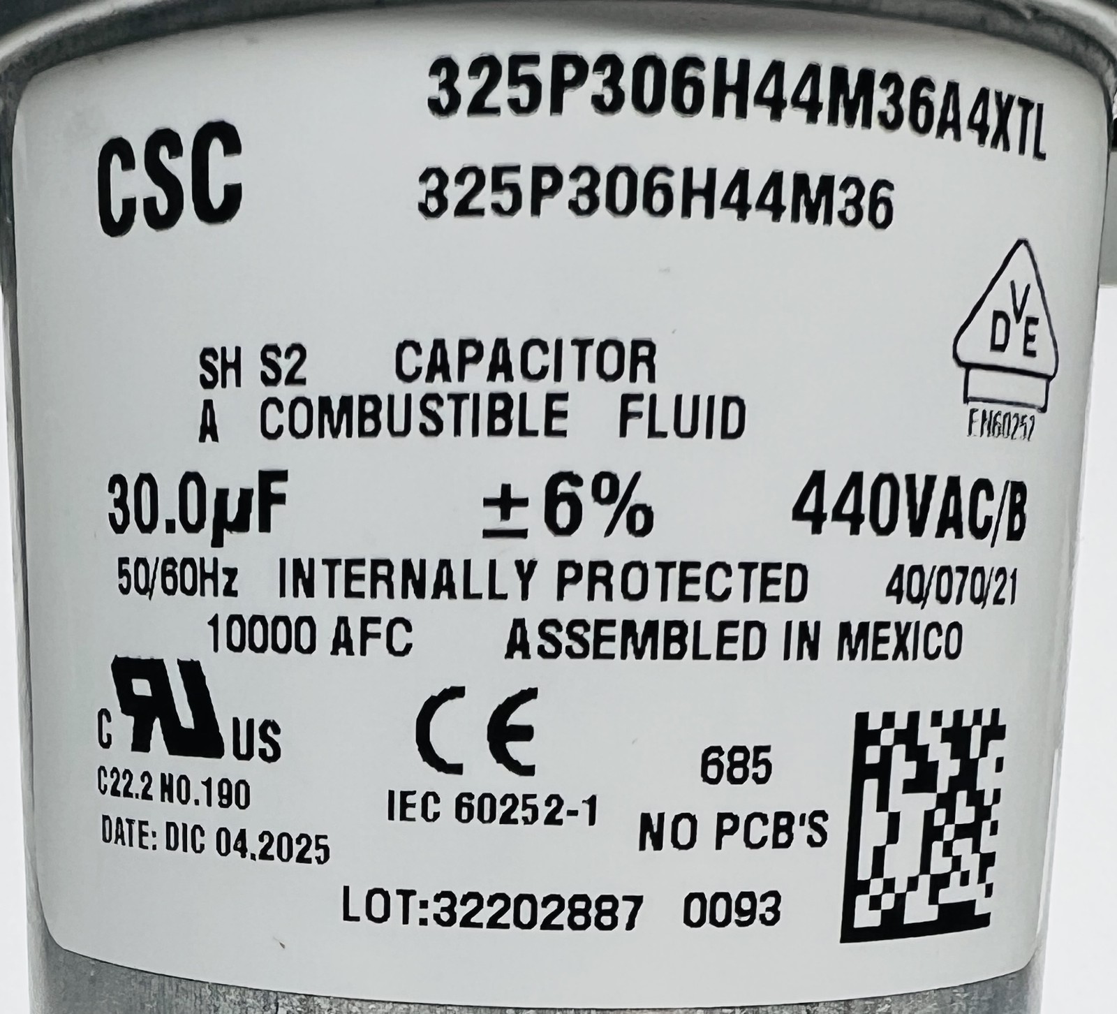 CSC 325P306H44M36A4XTL 30.0 uF 440V 32155391 0520 Run Capacitor 50/60HZ Round