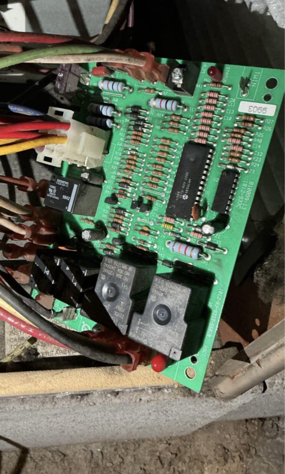 Furnace Control Board B18099-13 1012-933C 9903 Fiberglass Plastic Model