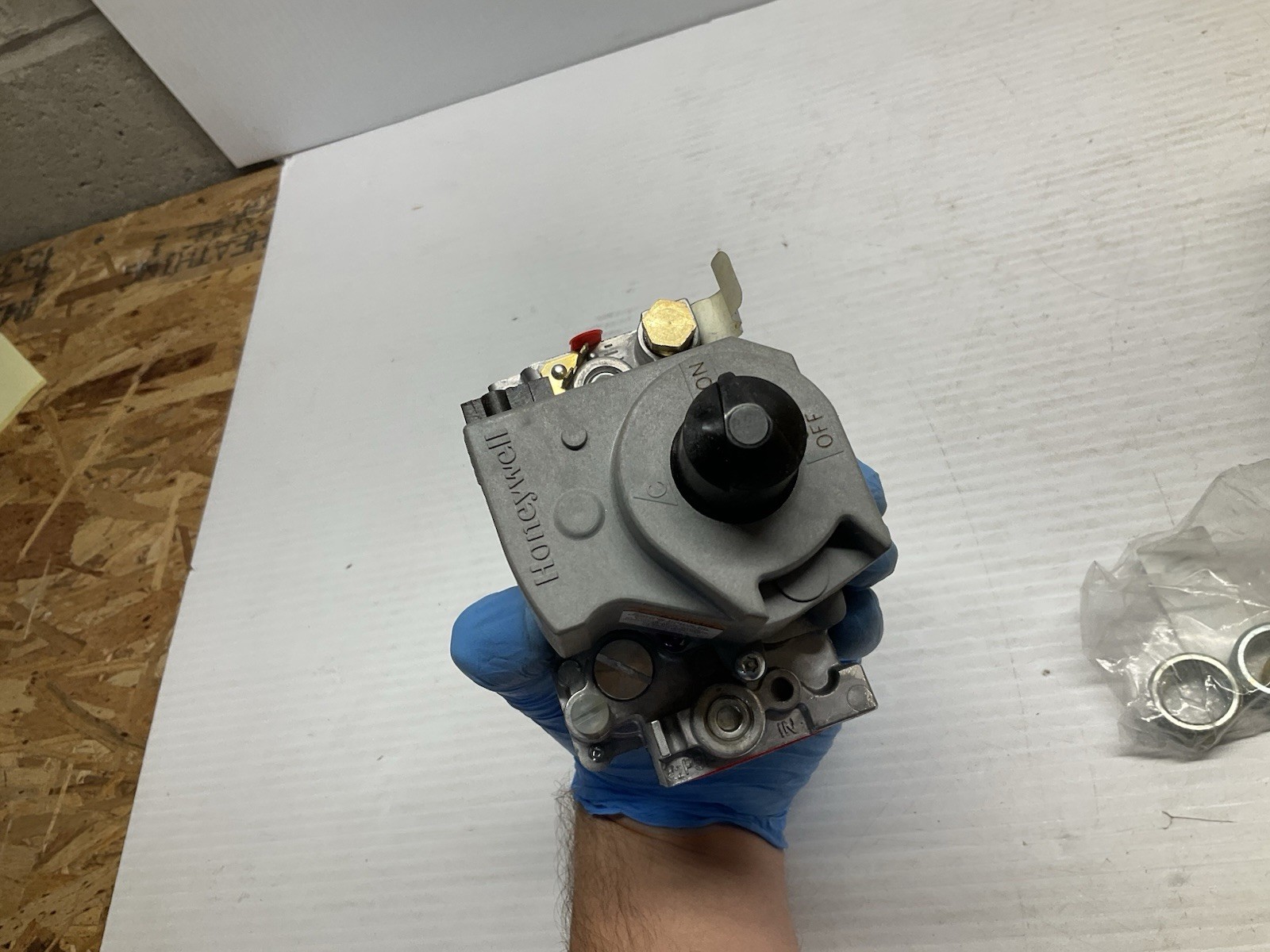Honeywell/Resideo VR8345M Gas Valves Universal Ignition Valve VR8345M4302
