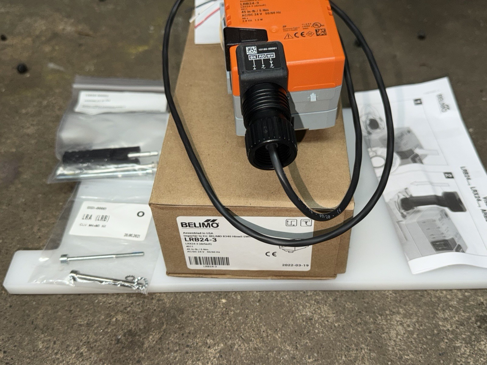 BELIMO LRB24-3 Elect Ball Valve Actuator, 24V AC/DC 40LV92