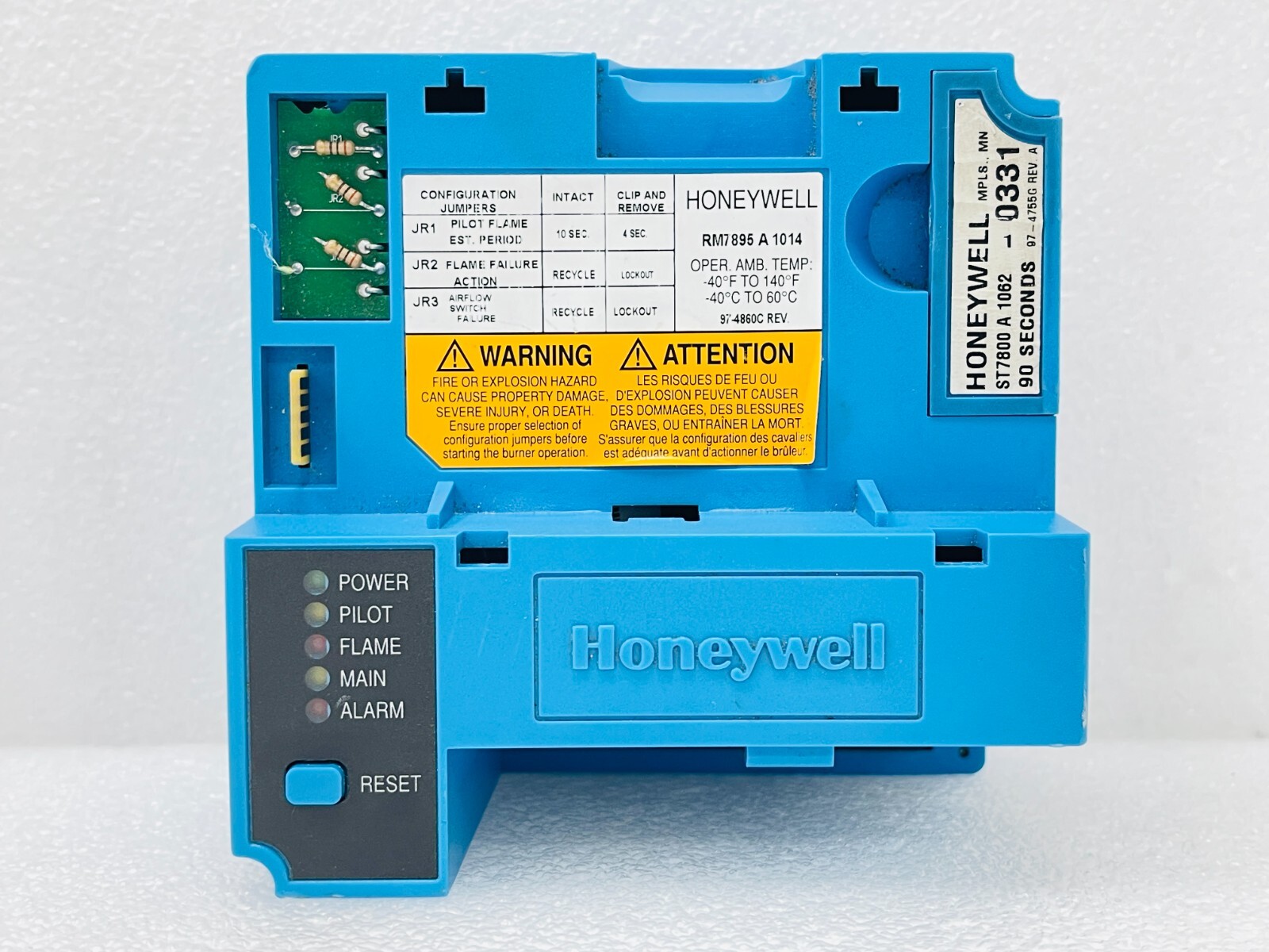 FOR PARTS – Honeywell RM7895A1014 Burner Control & ST7800A162 purge card 90S