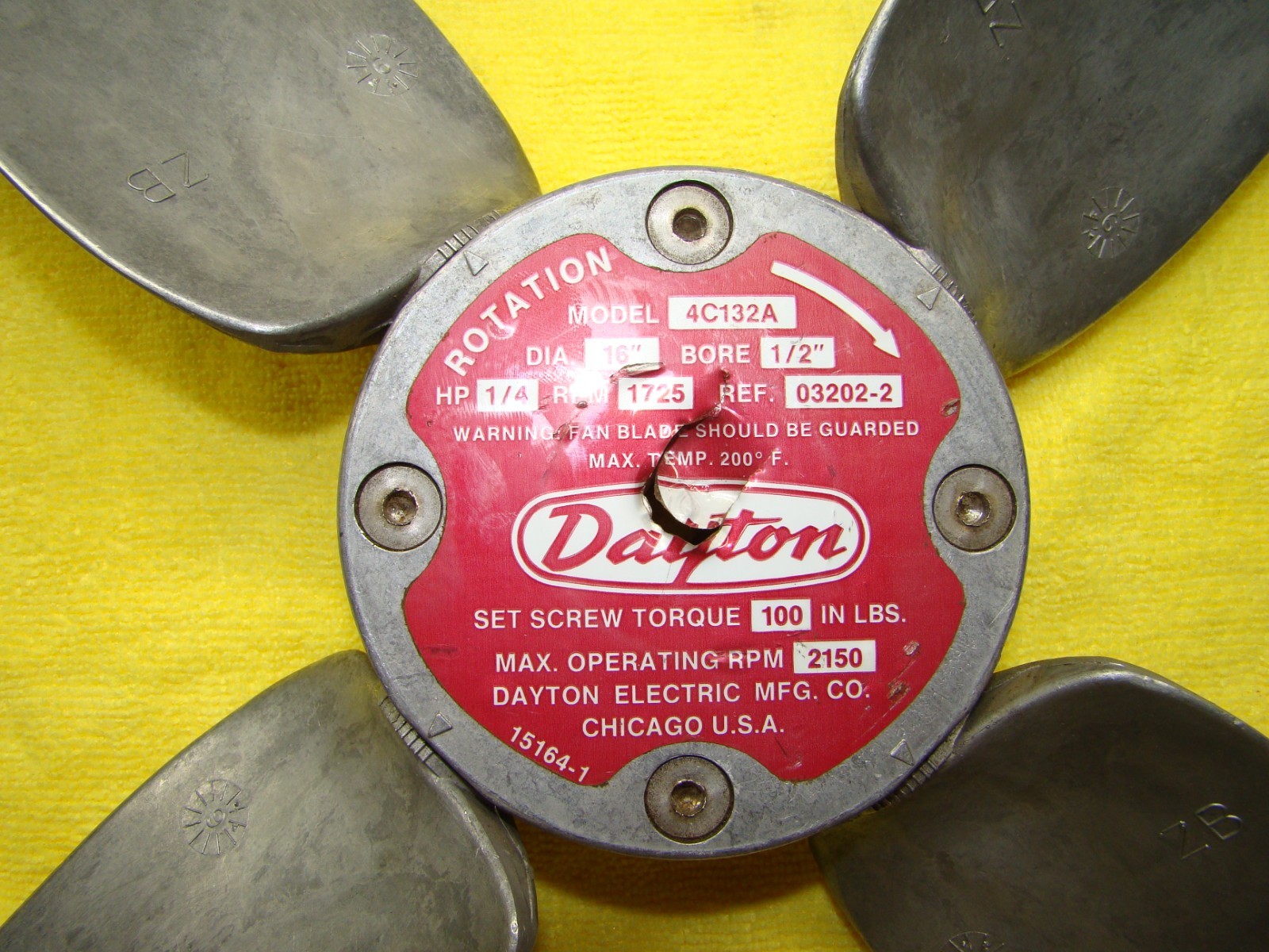 Dayton 16″ Adjustable Propeller Type Fan Blade 1725 RPM 1/2″ Bore HP 1/4 4C132A