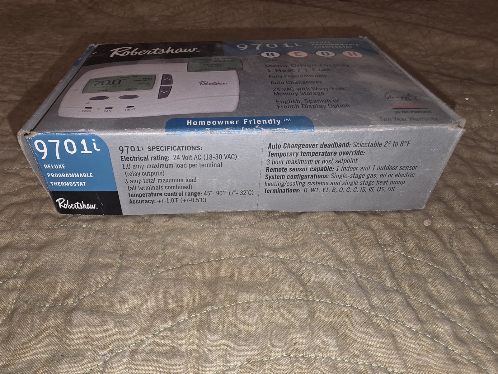 Robertshaw Digital Programmable Thermostat w/Humidity Control 2H/2C Model 9701j