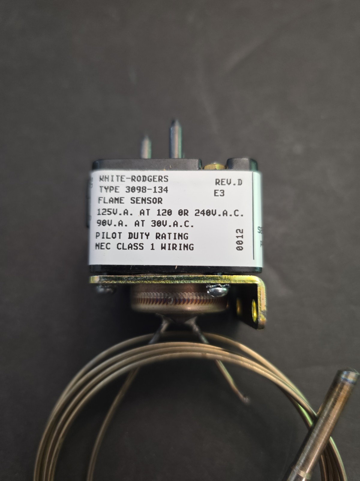 White Rodgers 3098-134 Automatic Pilot 48″ Capillary 3 Pin Plug In # 19 Bulb