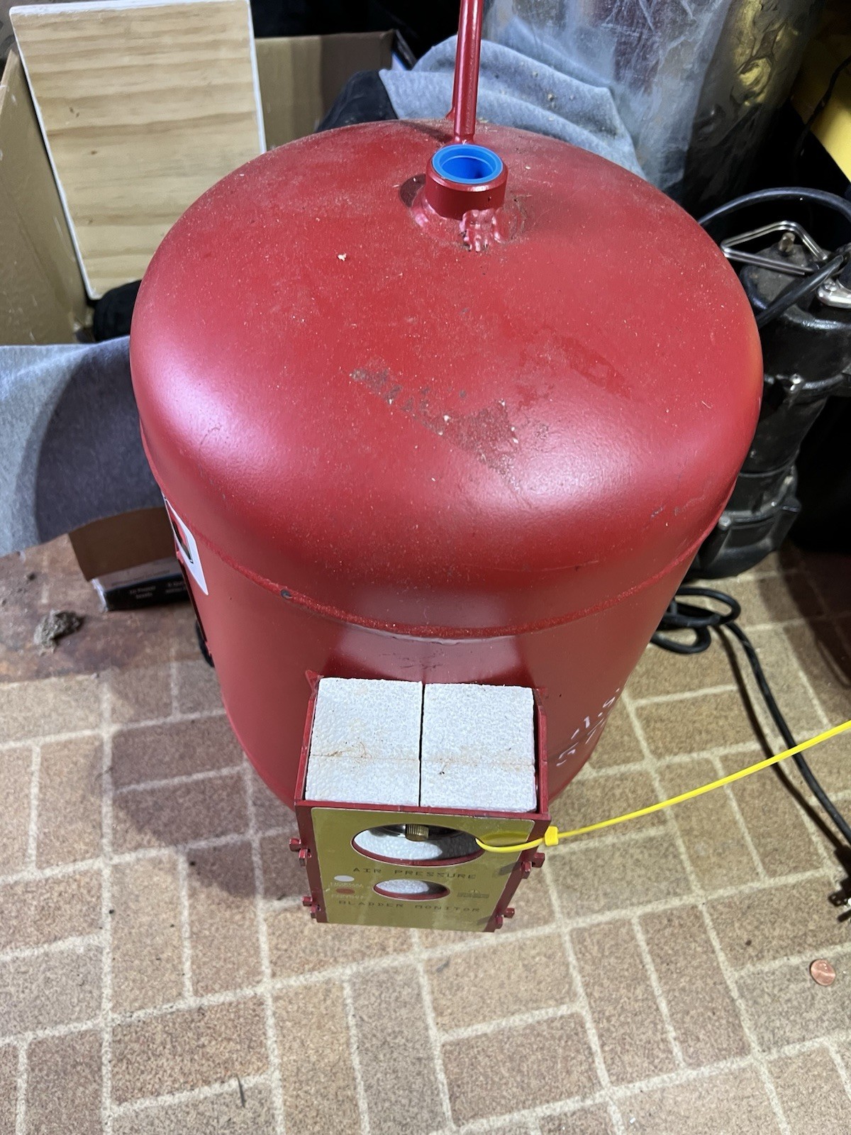Armstrong AST-20 8 Gal Red Boiler Expansion Tank w/ Gauge Bladder Monitor