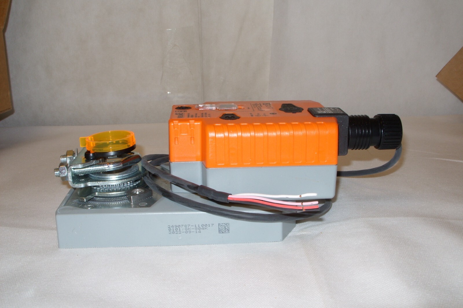 Belimo GKB24-3 HVAC Fail-Safe HVAC Damper Actuator 24V ~ 360 In-Lb ~ NIB