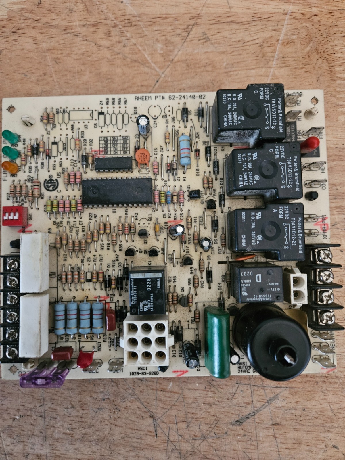 62-24140-02 Gas Furnace Control Circuit Board 1028-928 – 62-24140-04