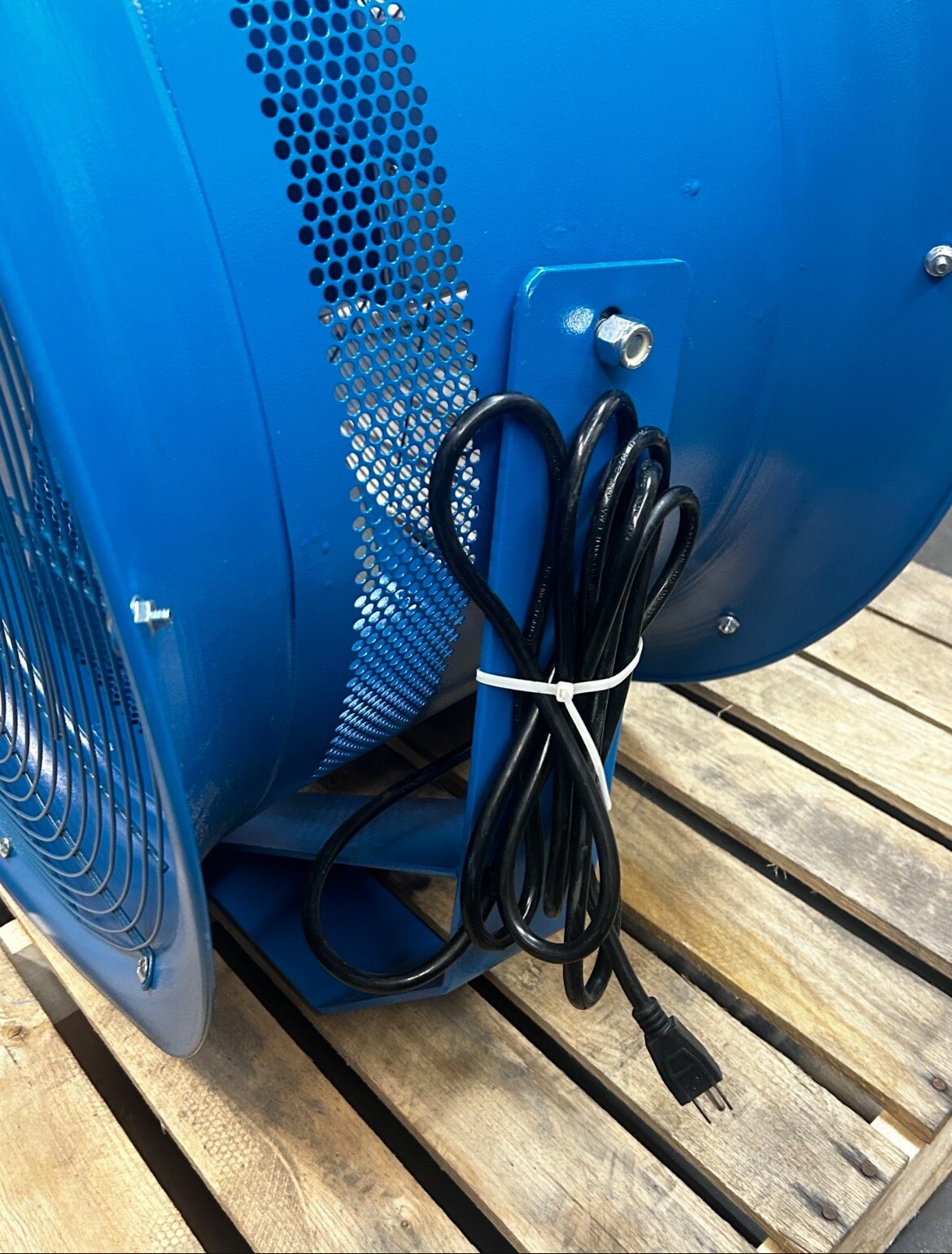 Patterson H26B 1 HP 208 to 230/460VAC 26 In Blade High-Velocity Industrial Fan