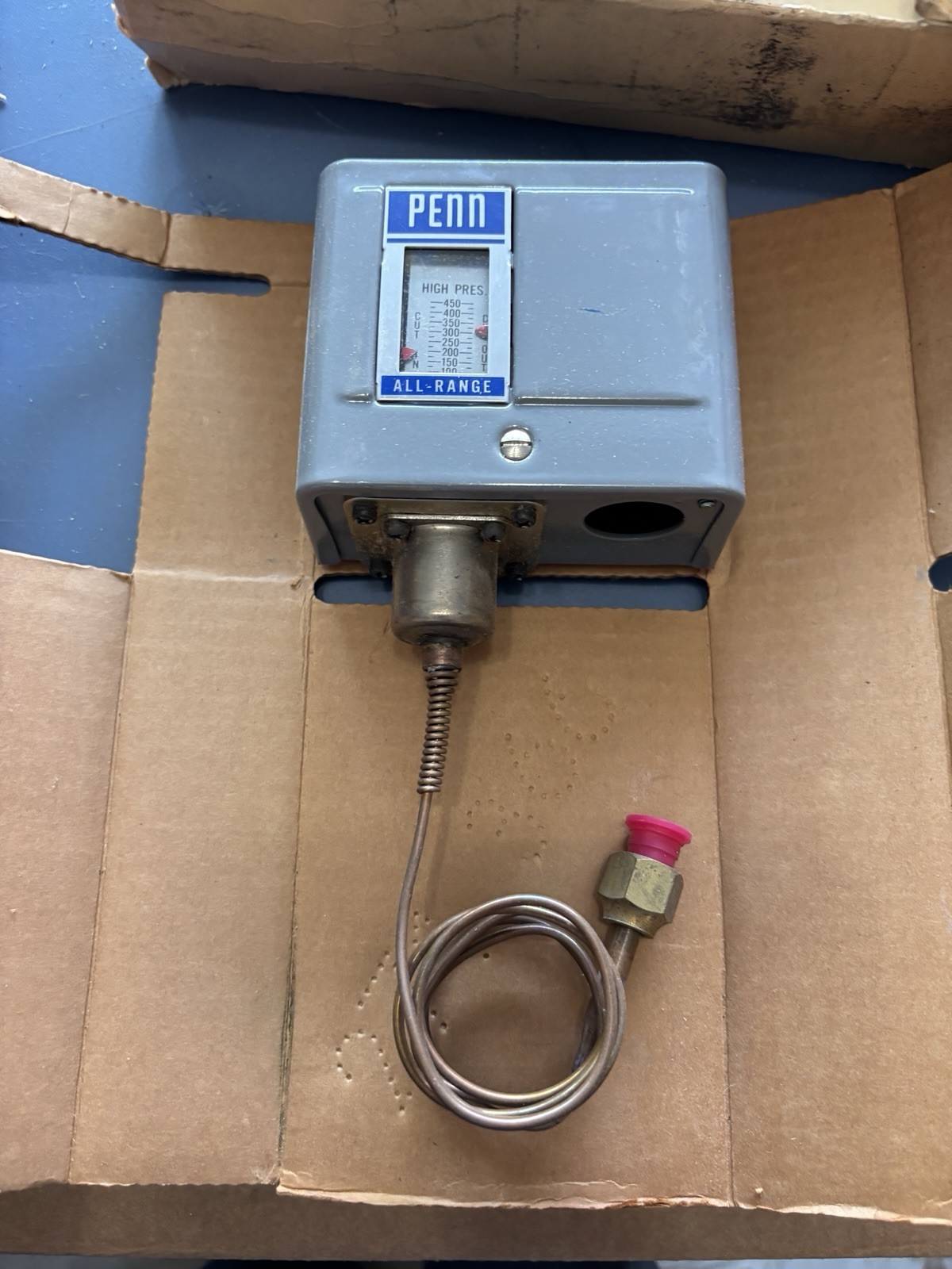 Johnson Controls Penn P70LB-1C, P70MA-1C, P703A-3 Lot Of 3. New Open Box