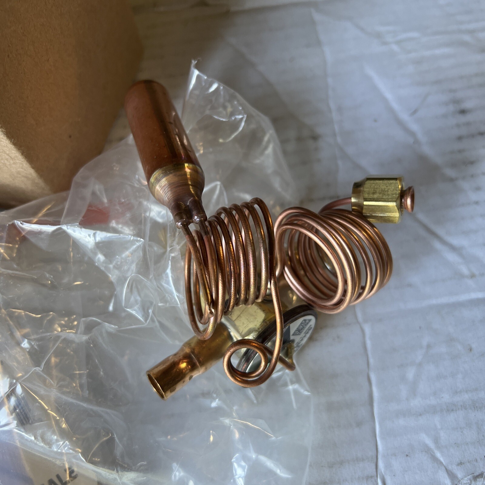 Sporlan Thermal Expansion Valve R22 1-1/2-3 Tons 3/8″ x 1/2″ ODF 044438-04