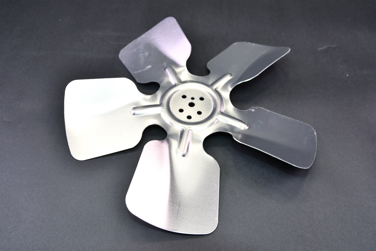 Packard Aluminum HVAC Fan Blade 10″ Diameter 5 Blade CCW Hubless Pitch 25 degree