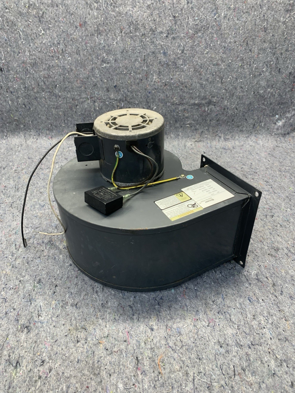 Dayton Blower 1TDT2A, 1/10 HP 115V 50/60Hz 1.85/2.05A 1320/1430 RPM 549 CFM