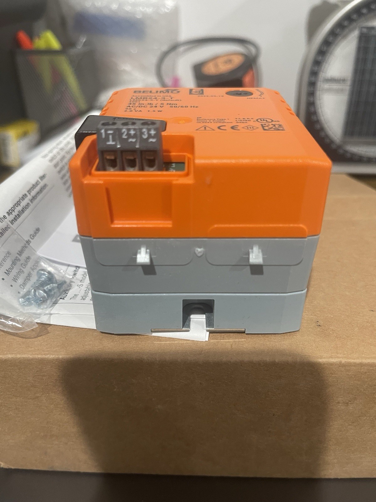BELIMO LMB24-3-T Actuator, Damper, 45 in-lb, 24V AC/DC 40LV90