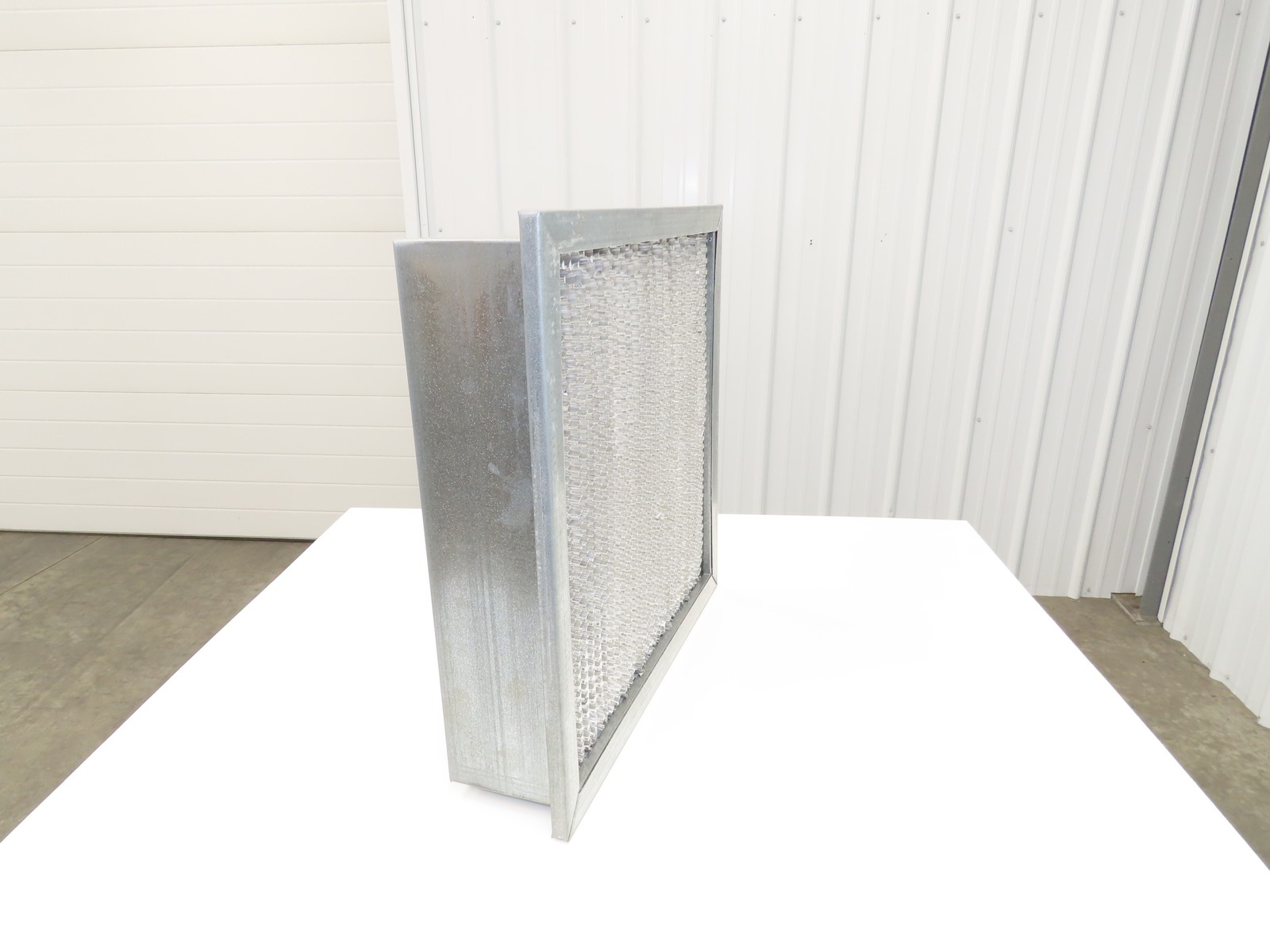 Airguard VMB-902-SC Air Filter Box Veriflow 24 X 24 X 5-7/8″ Steel MERV14 Rigid