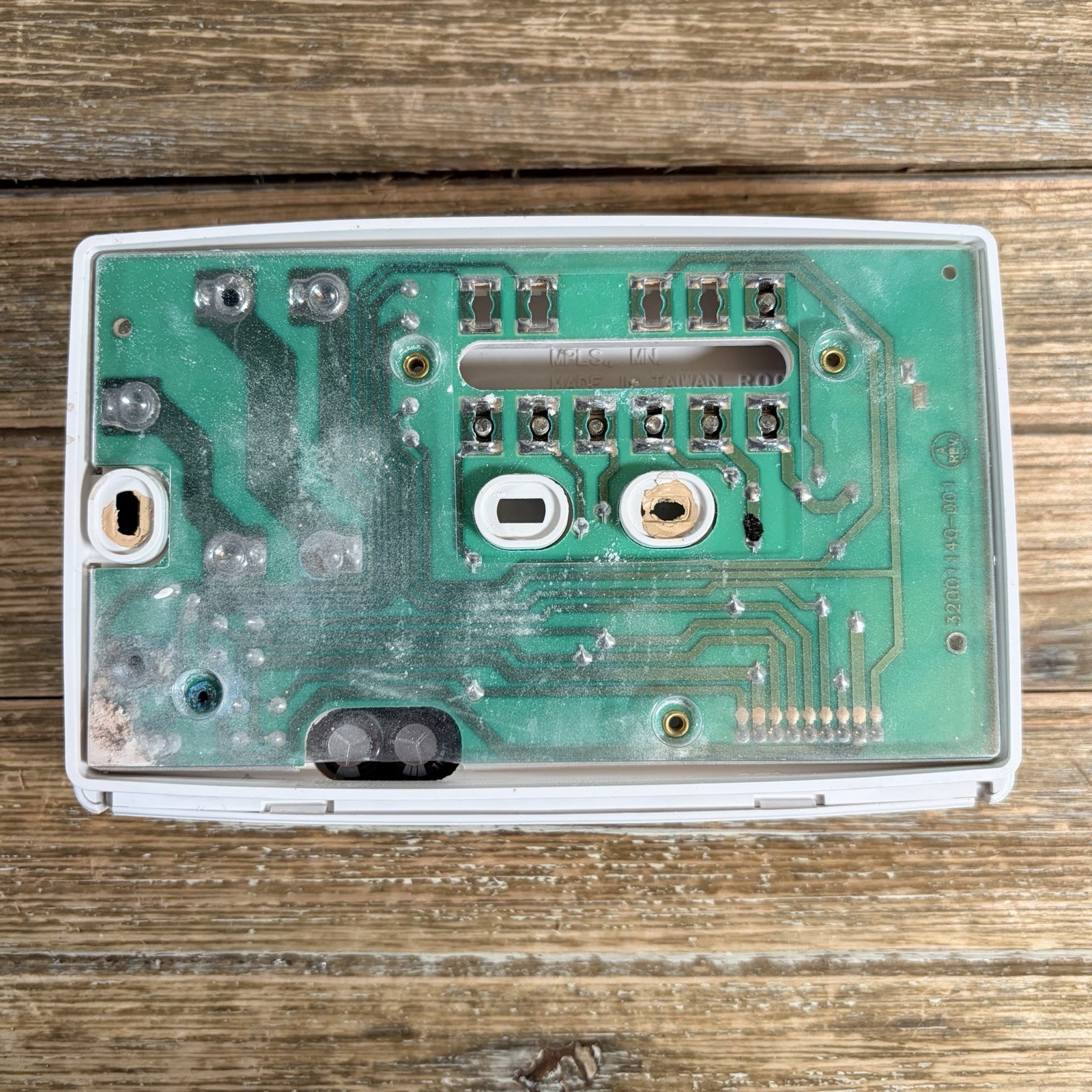Honeywell CT3600A4451 Programable Thermostat CT3600A Tested And Works
