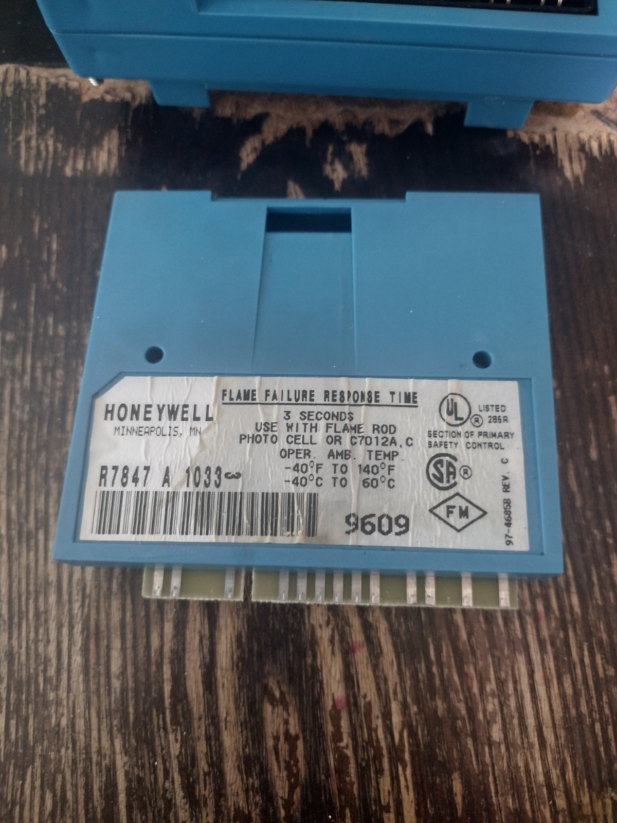 Honeywell RM7895 A 1014 Burner Control Complete System Tested Working