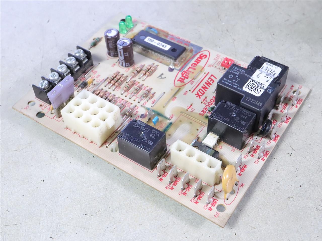 White Rodgers 50A65-121-06 LENNOX 32M8801 Integrated Fan Control Circuit Board