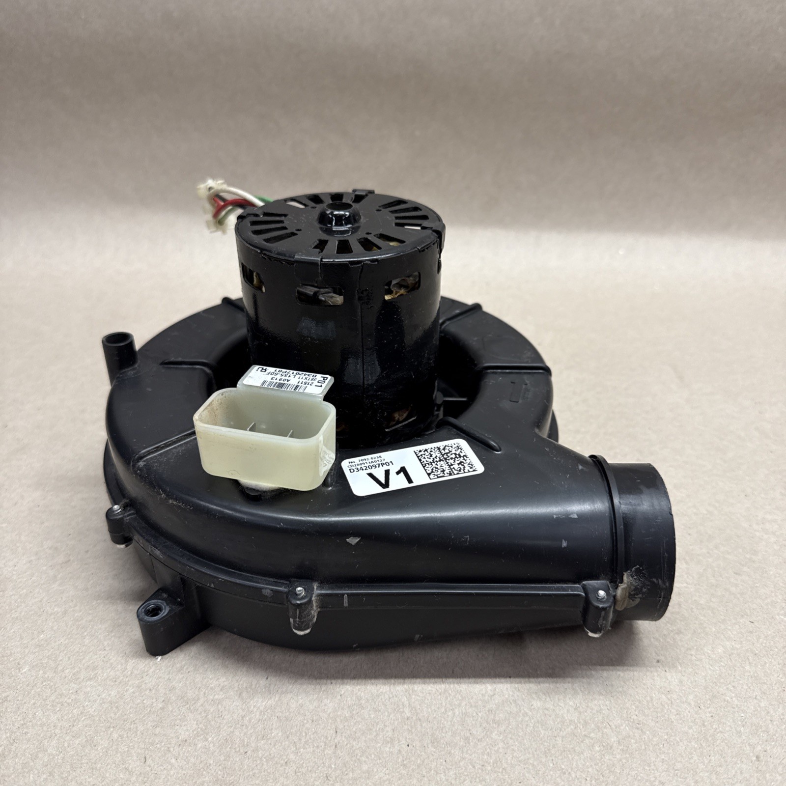 FASCO 70920238 U92B1 Draft Inducer Blower Motor D342097P01 33/110V