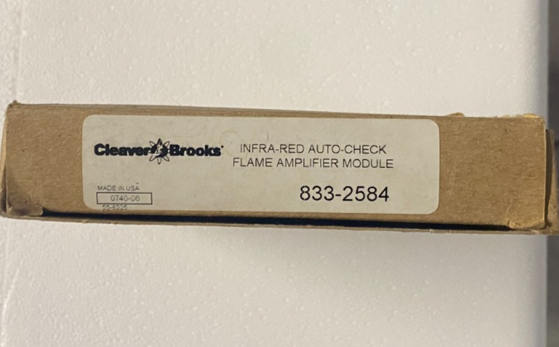 Cleaver Brooks Infrared Flame Signal Amplifier 833-2584 Auto-Check New in Box