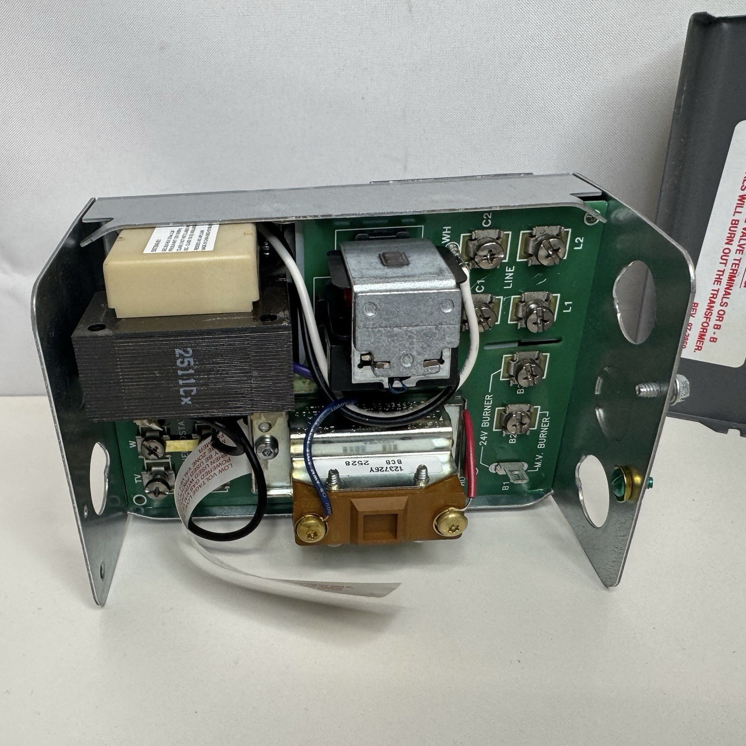 Resideo/Honeywell Aquastat Relay L8148J1009 Heating Control Unit