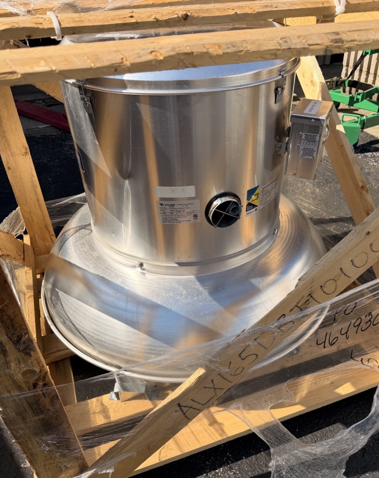 CANARM ALX165DBT10100 DOWNBLAST EXHAUST FAN, BELT DRIVE, 115V AC, 801N27, NEW!!
