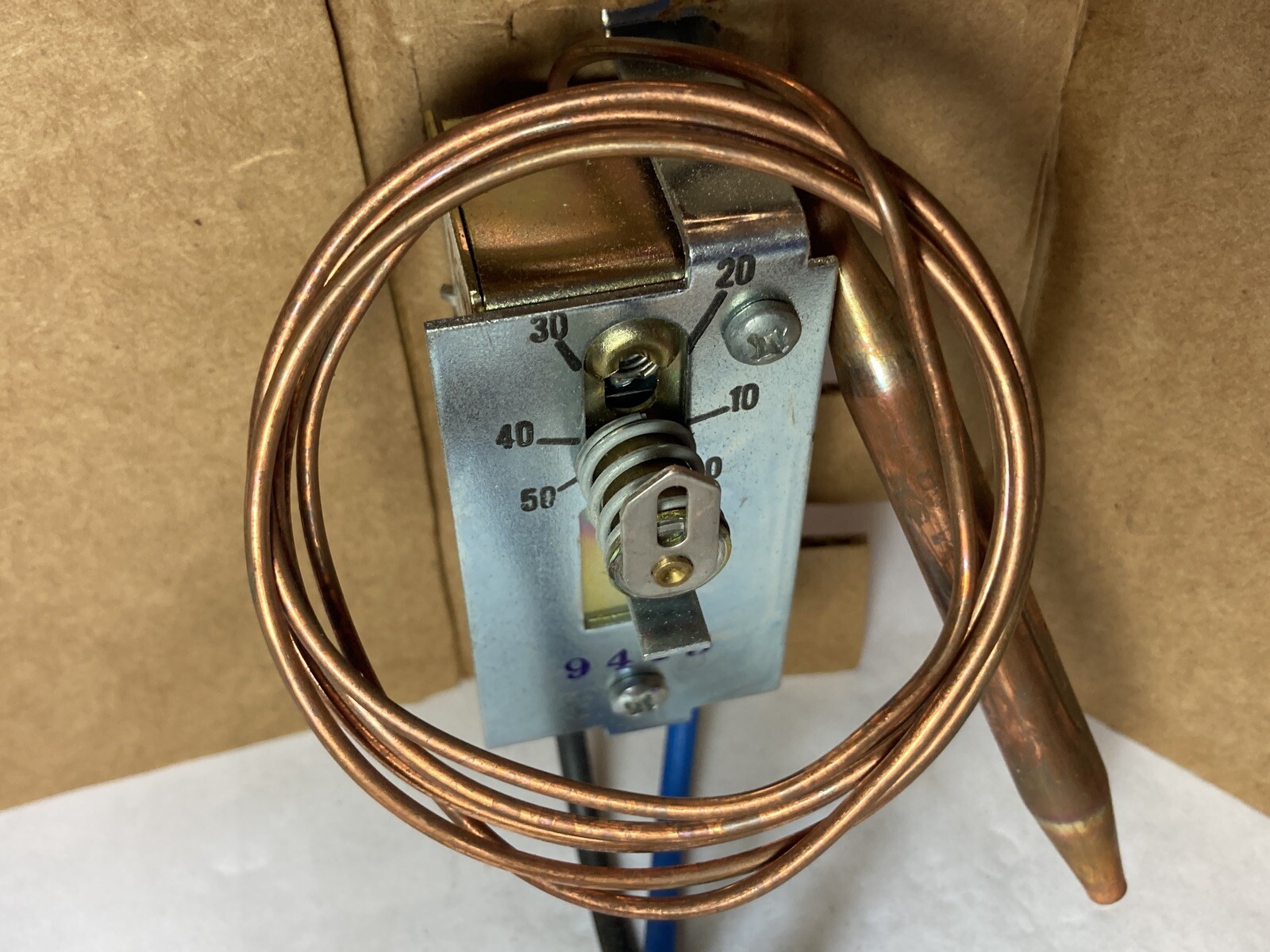 WHITE RODGERS 2B61-430 COMMERCIAL REMOTE THERMOSTAT- 0-50 DEG. F- 40″ CAPILLARY