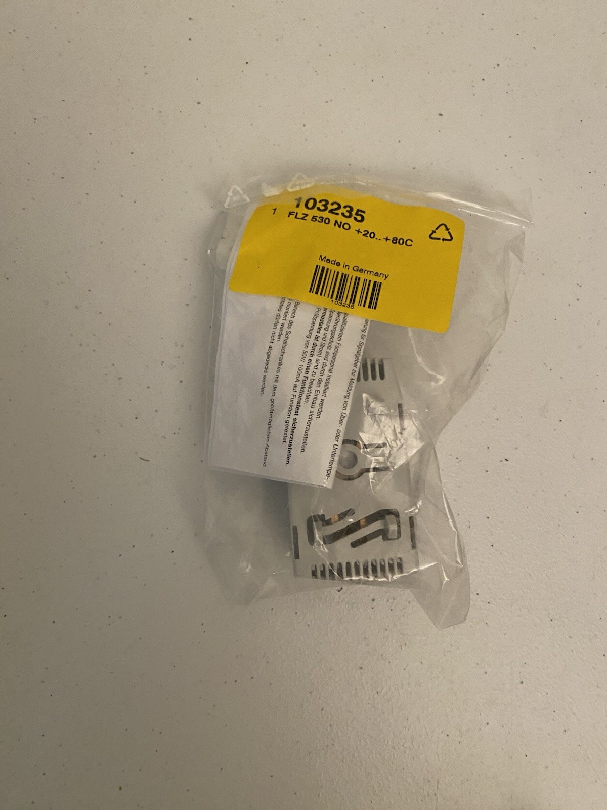 NEW PFANNENBERG FLZ530 THERMOSTAT 32-140 DEGREES 10 AMP 120-240VAC 0-60 deg. C