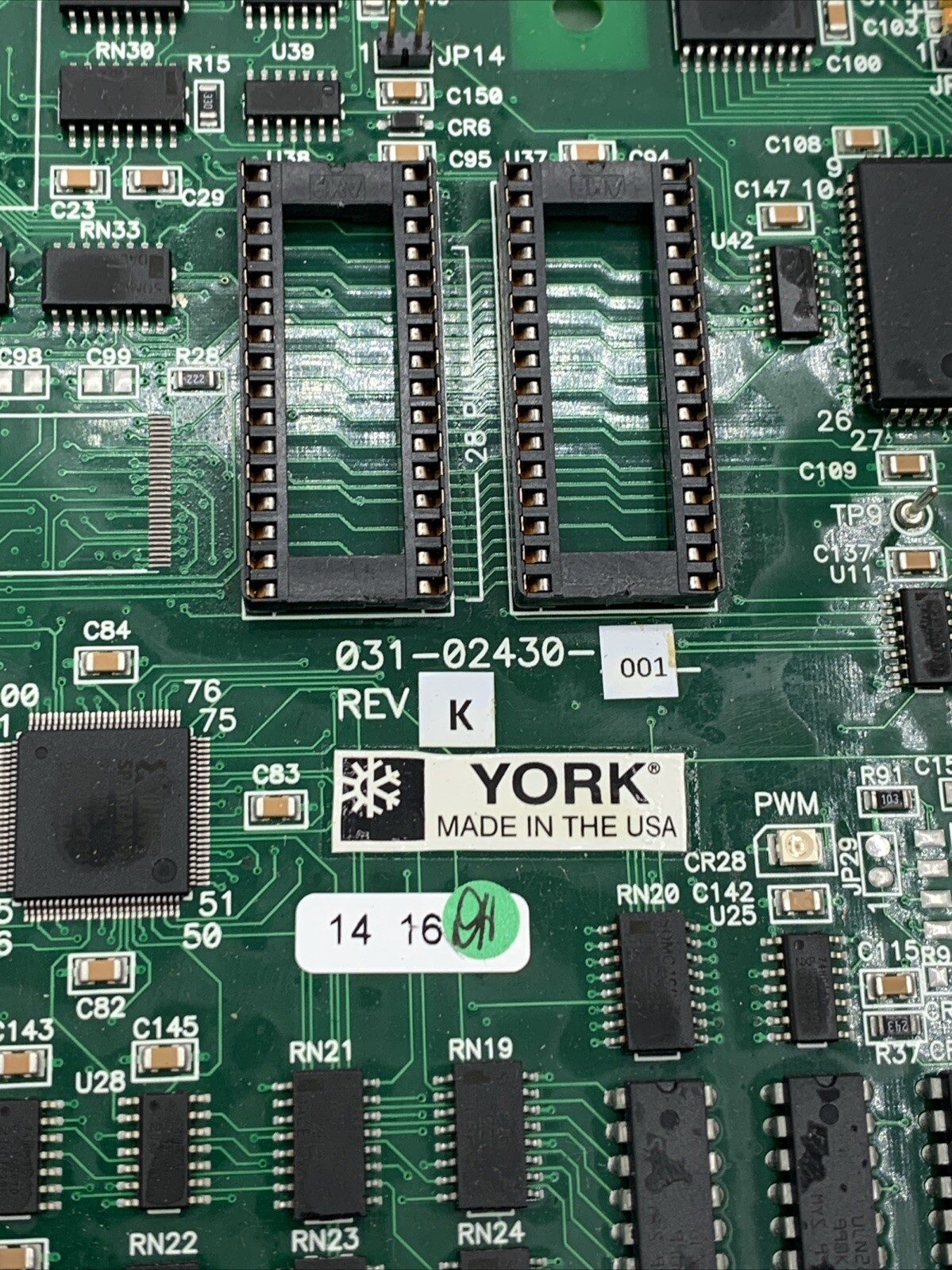 YORK CONTROL CIRCUIT BOARD MODEL / REVISION: 031-02430 REV2 30 Days Warranty
