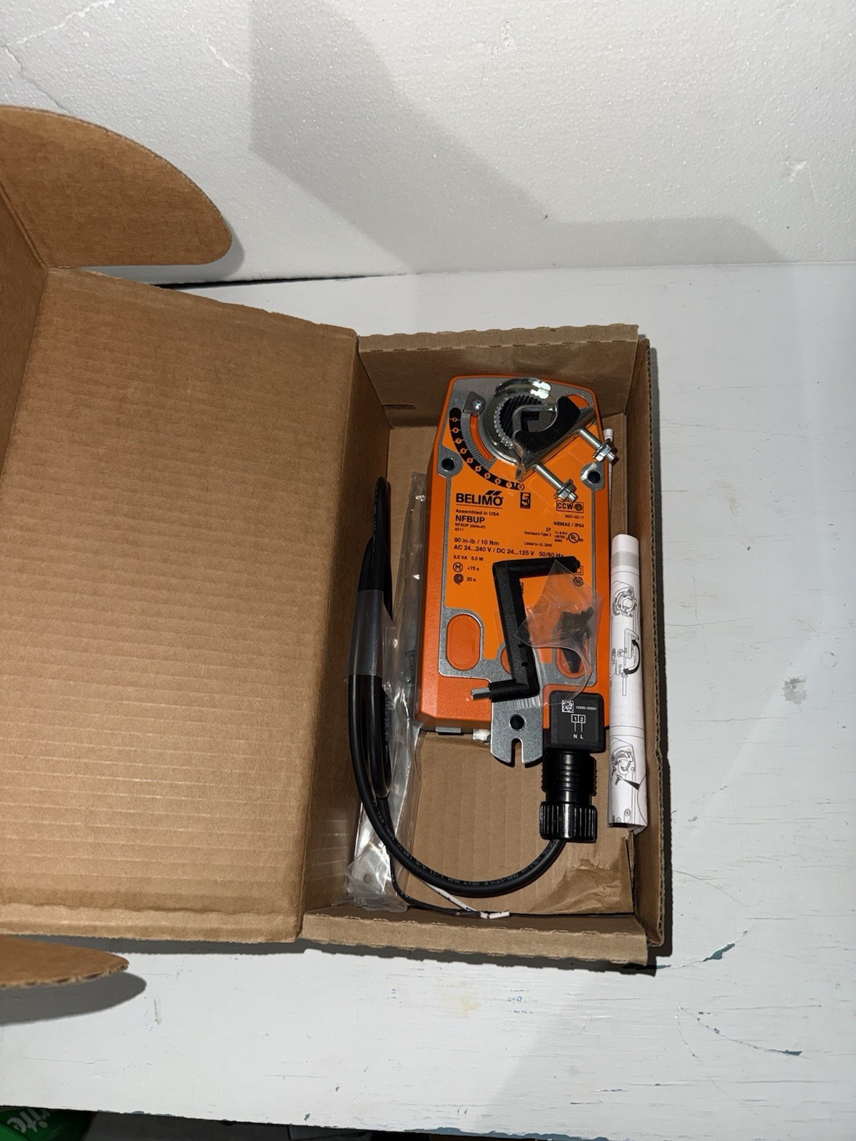 NEW BELIMO NFBUP REVERSIBLE DAMPER ACTUATOR 90IN-LB SPRING RETURN 24VAC/DC 240V