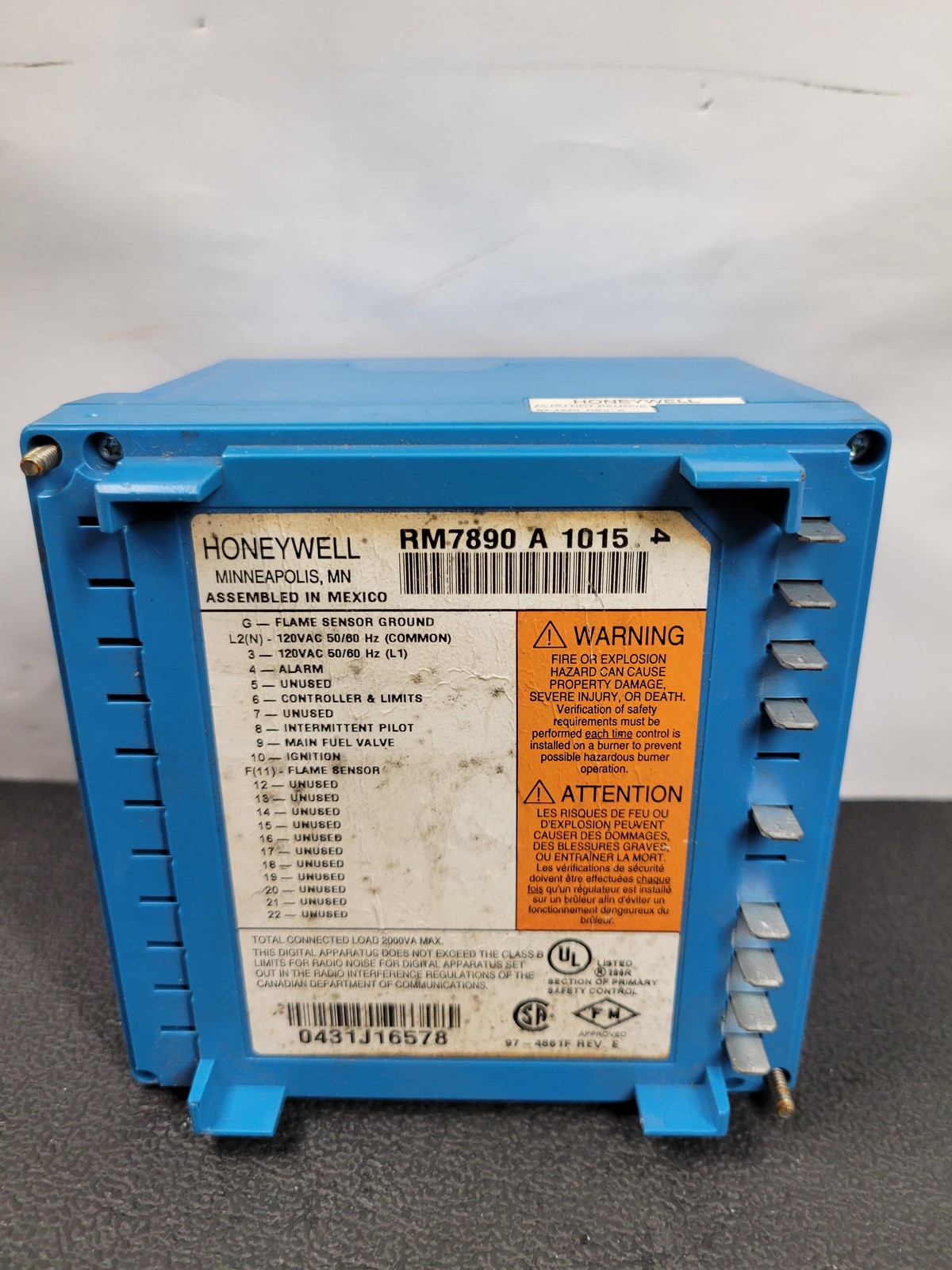 Honeywell RM7890 A 1056 Burner Control Unit RM7890A1015