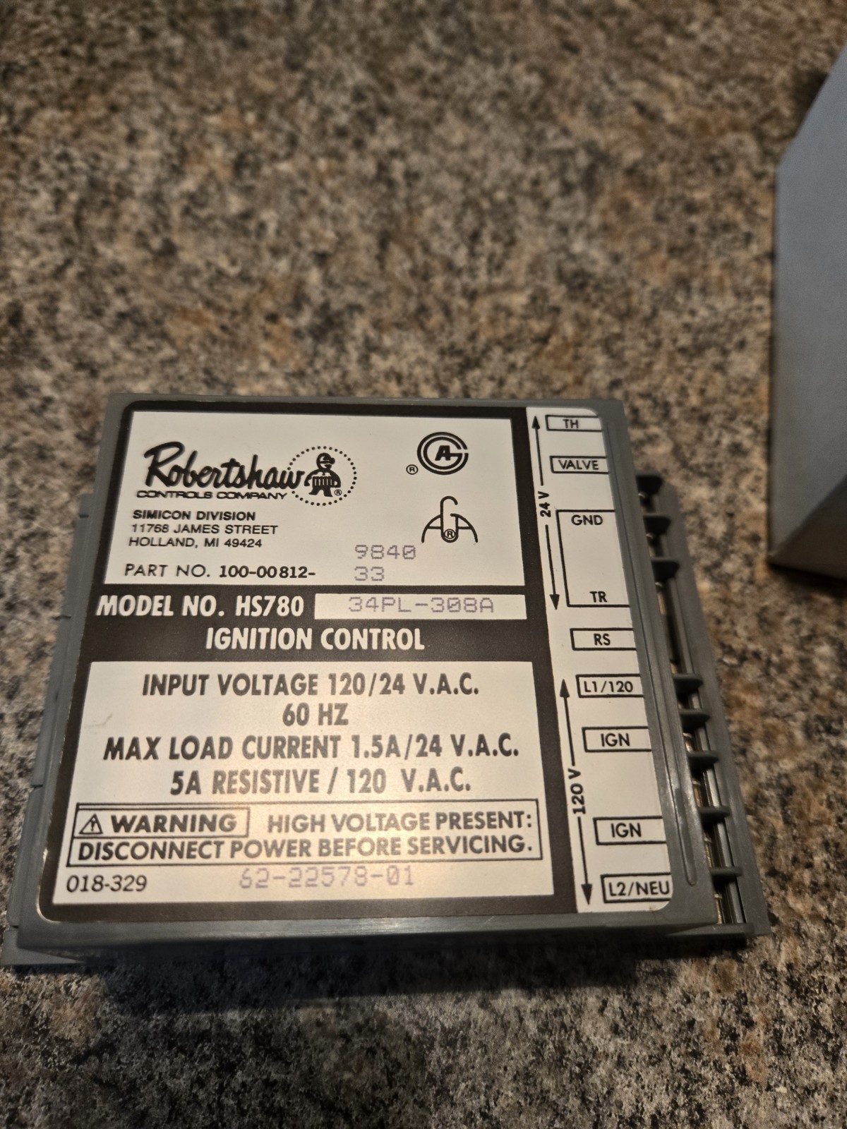 Robert Shaw Model HS780 Ignition Control 519)