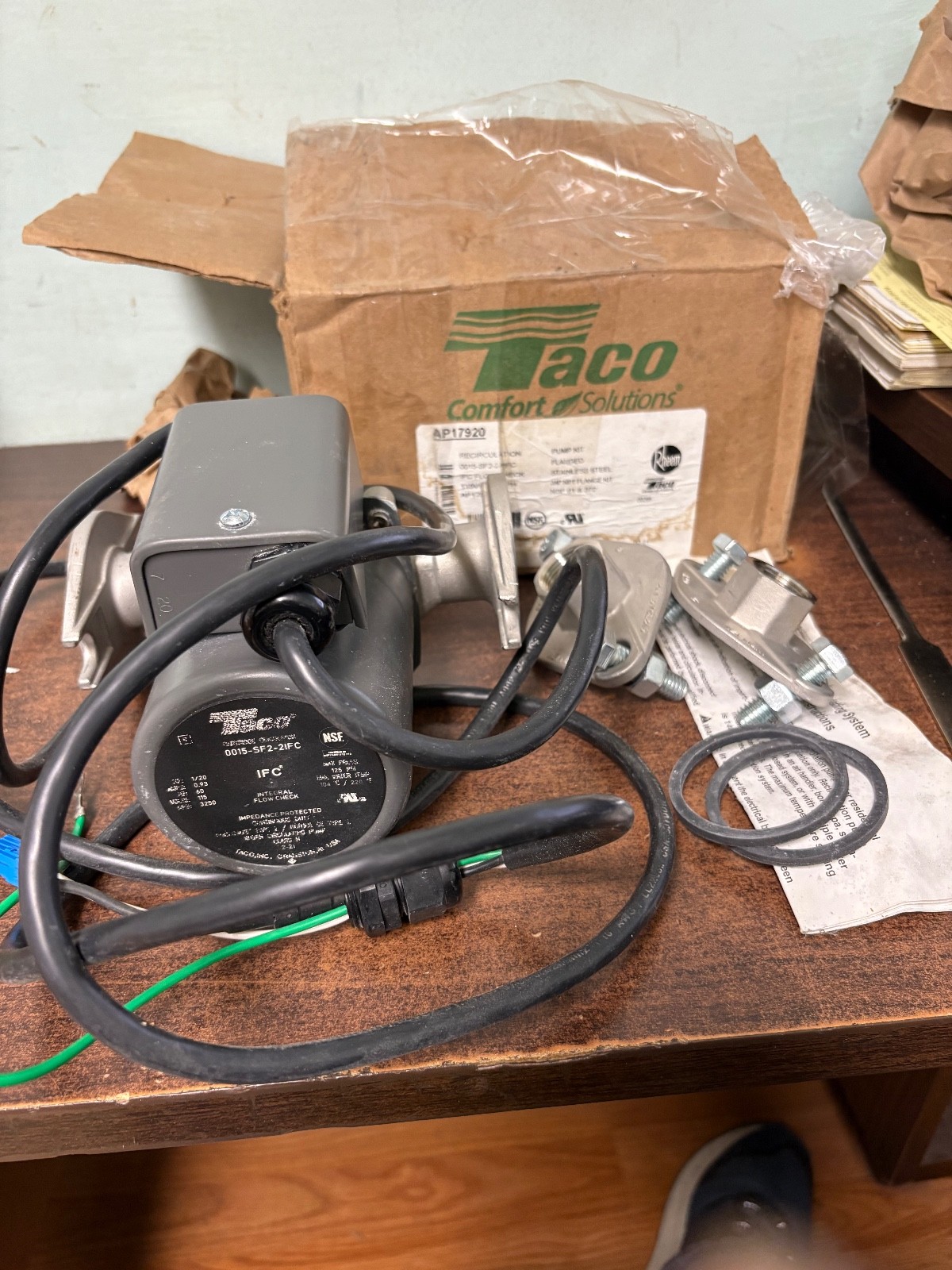 NEW TACO 0015-SF2-2IFC RECIRCULATION PUMP KIT . S1