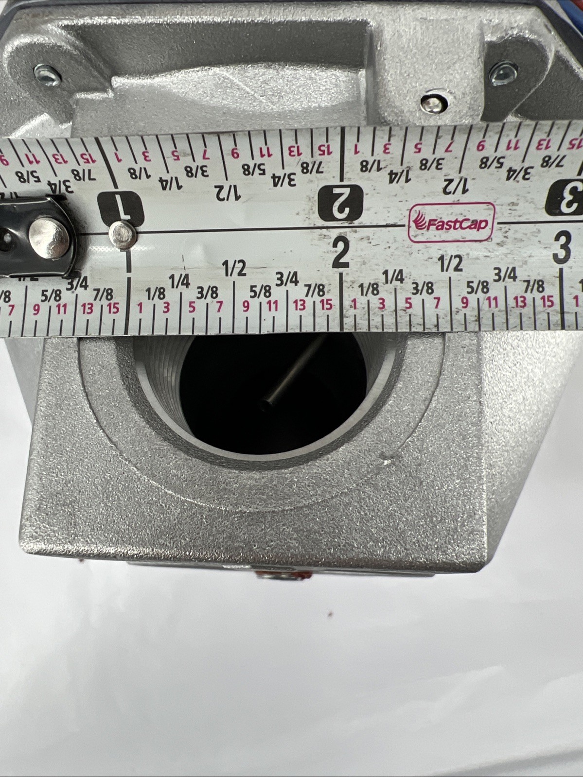 Honeywell V8944B 1019 Diaphragm Gas Valve, 24V, 50/60 Hz, 1” NPT, 1/2 PSI, NG