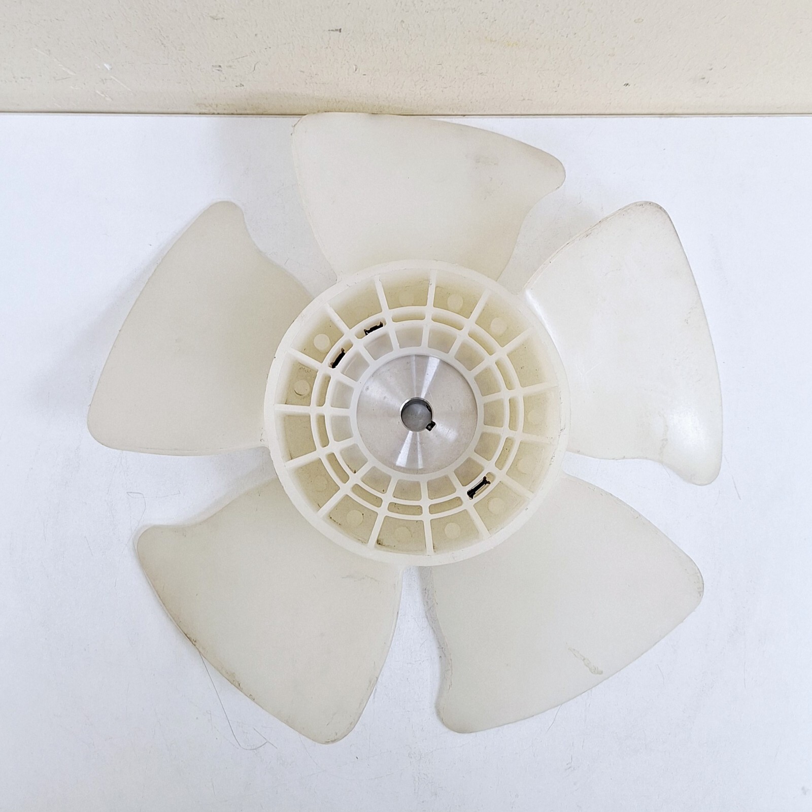 Daikin P32P11F Axial Fan Propeller