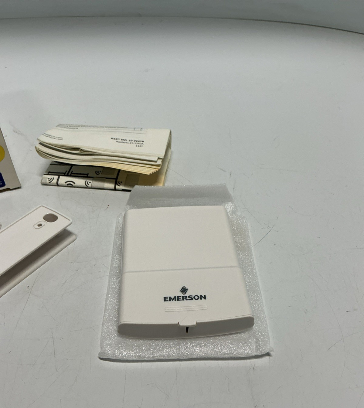 NEW, WHITE RODGERS, F145RF-1600, WIRELESS REMOTE SENSOR, INDOOR/OUTDOOR. (24J-1)