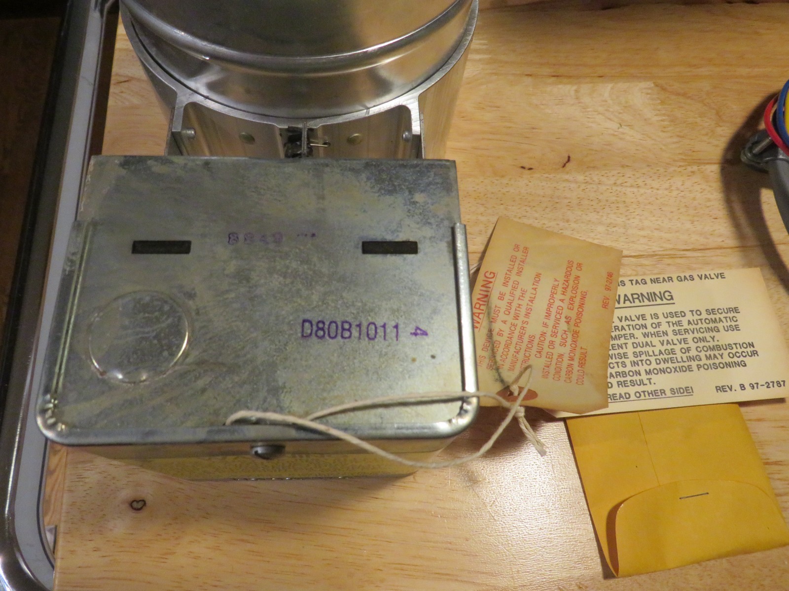Honeywell D80B 1011 New 5″ 24V AUTOMATIC ROUND DAMPER NOS NEW! LOOK!